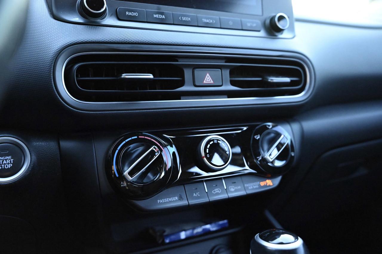 2022 Hyundai KONA 2.0L Preferred AWD/ 1-owner/ fully Certified Photo