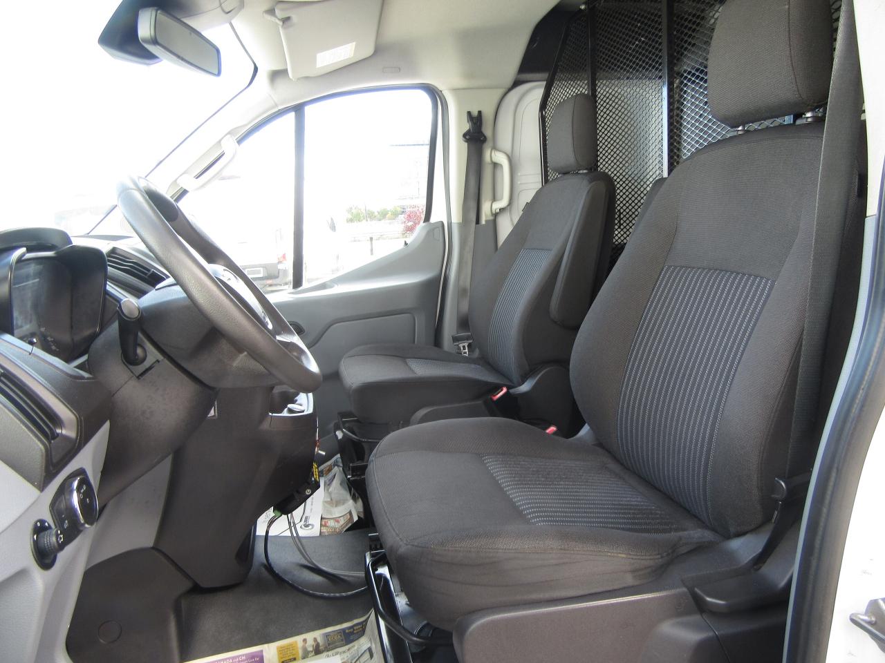 2018 Ford Transit T-350 VERSALIFT BUCKET PACKAGE Photo