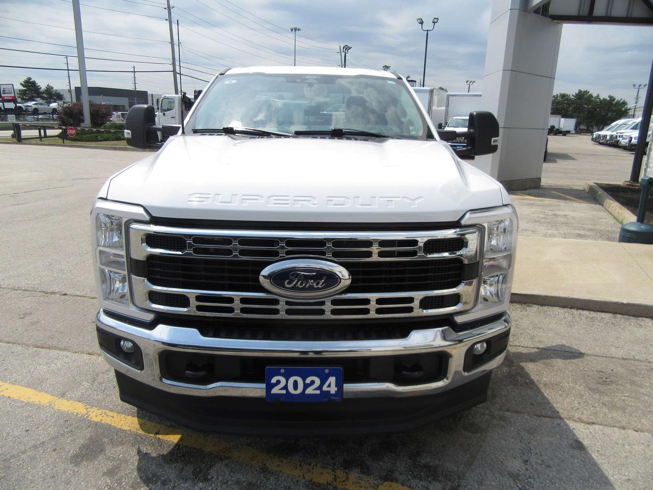 2024 Ford F-250 CREW CAB XLT 4X4 8FT LONG BOX Photo