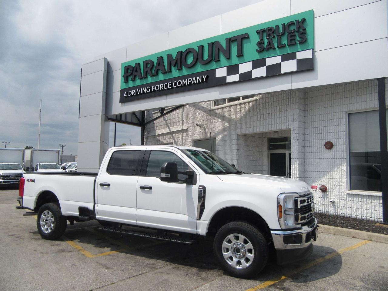 2024 Ford F-250 CREW CAB XLT 4X4 8FT LONG BOX Photo0