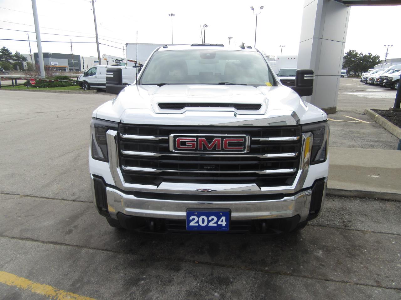 2024 GMC 2500 HD GAS 4X4 CREW CAB X-31 OFF ROAD PKG 8FT LONG BOX Photo4