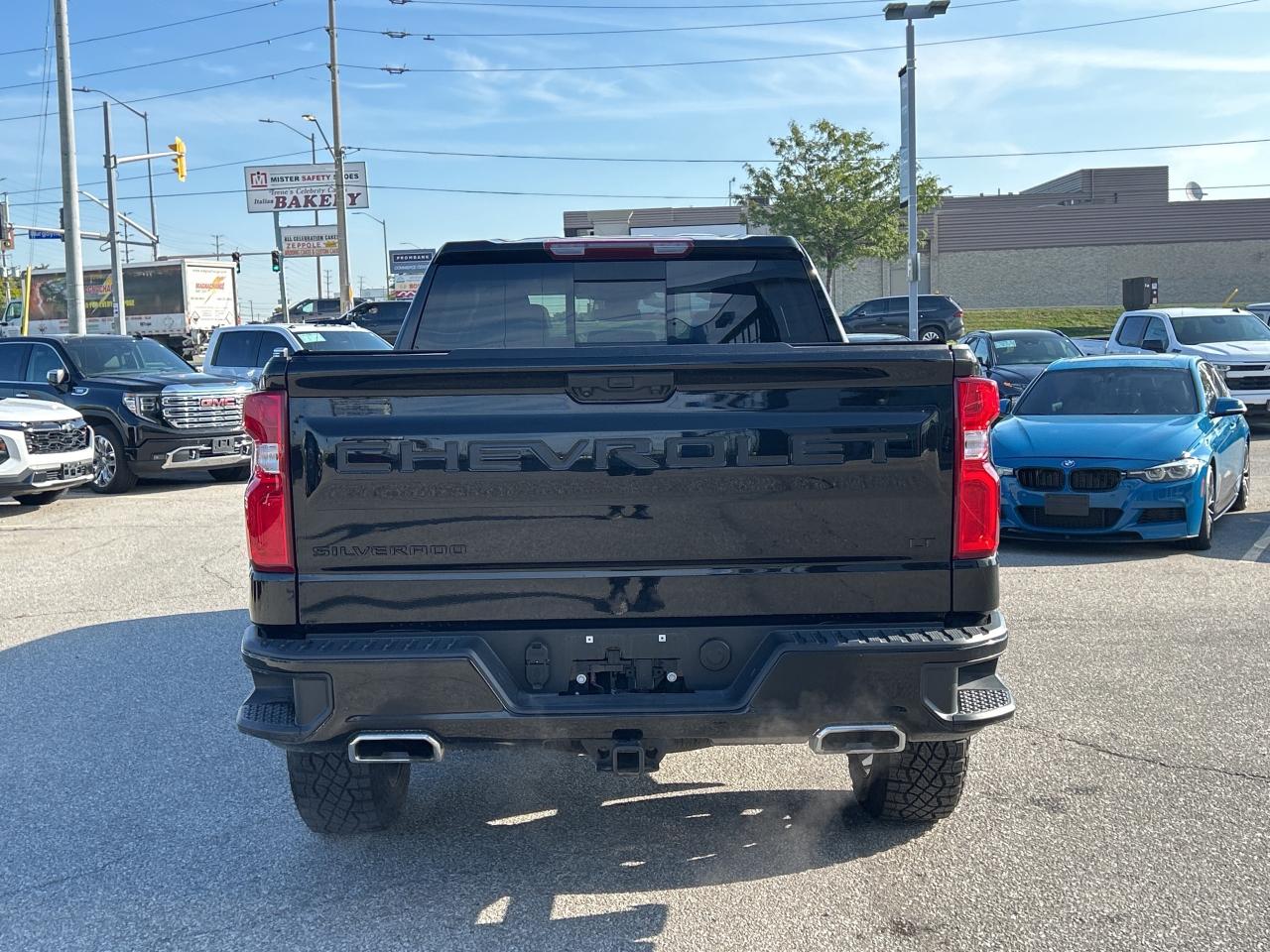 2024 Chevrolet Silverado 1500 4WD Crew Cab 147  LT Trail Boss Photo3