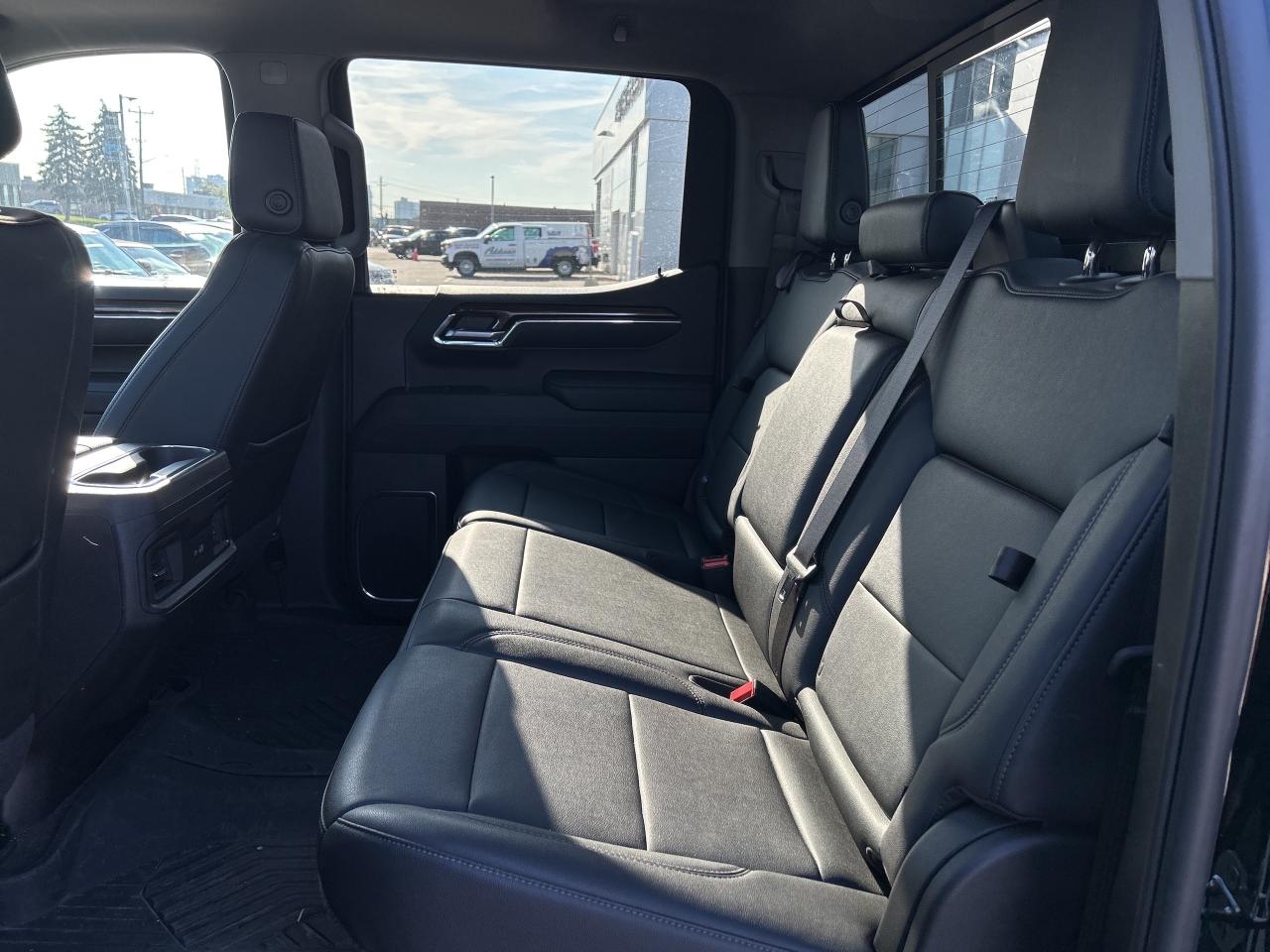 2024 Chevrolet Silverado 1500 4WD Crew Cab 147  LT Trail Boss Photo