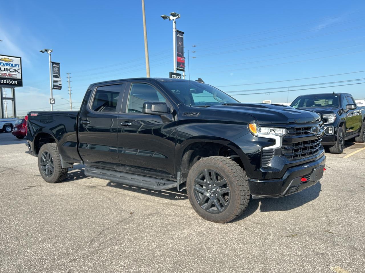 2024 Chevrolet Silverado 1500 4WD Crew Cab 147  LT Trail Boss Photo