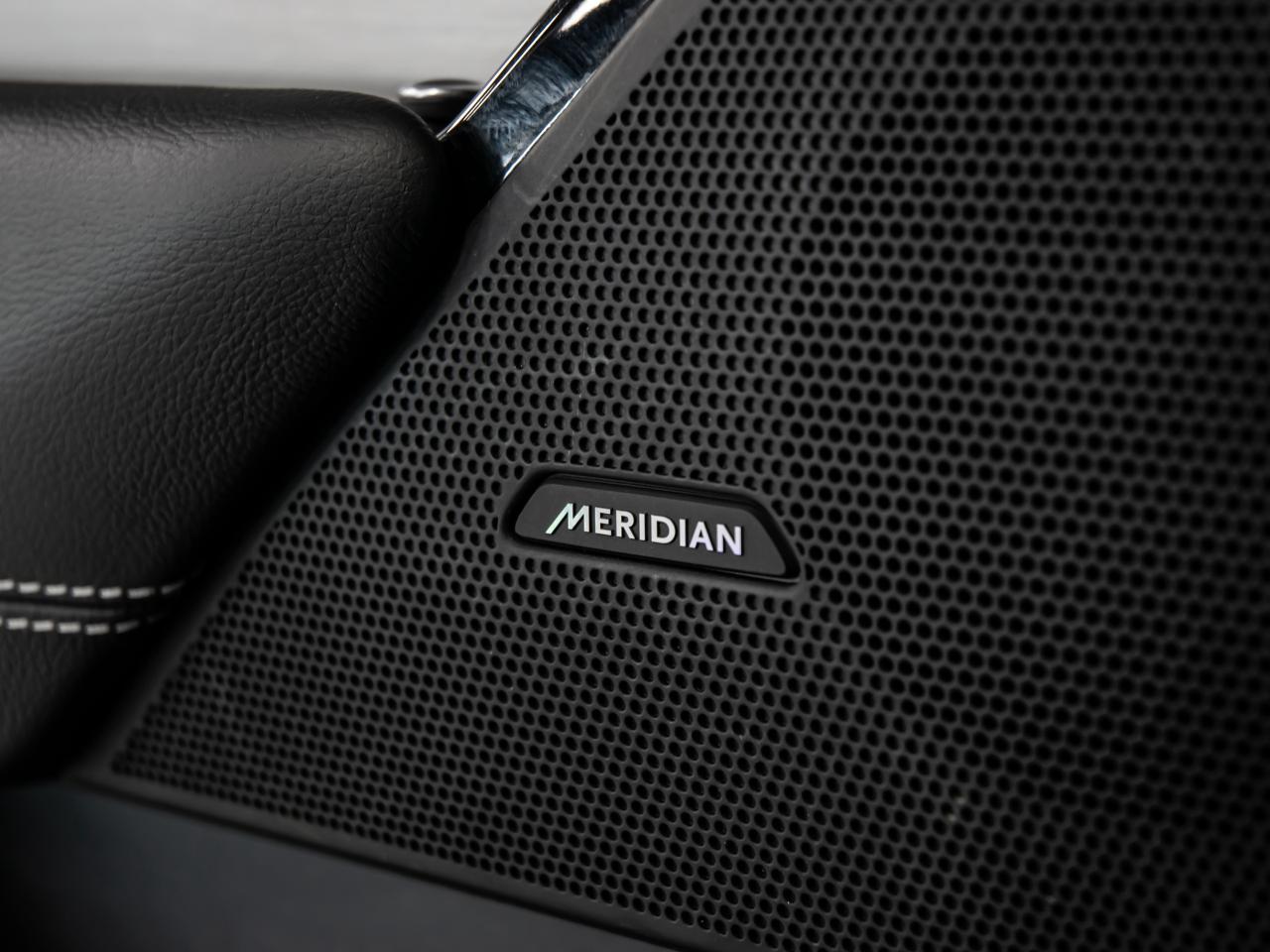 2019 Land Rover Range Rover Velar P300 R-DYNAMIC SE BLIND SPOTS NAVI REAR CAMERA Photo