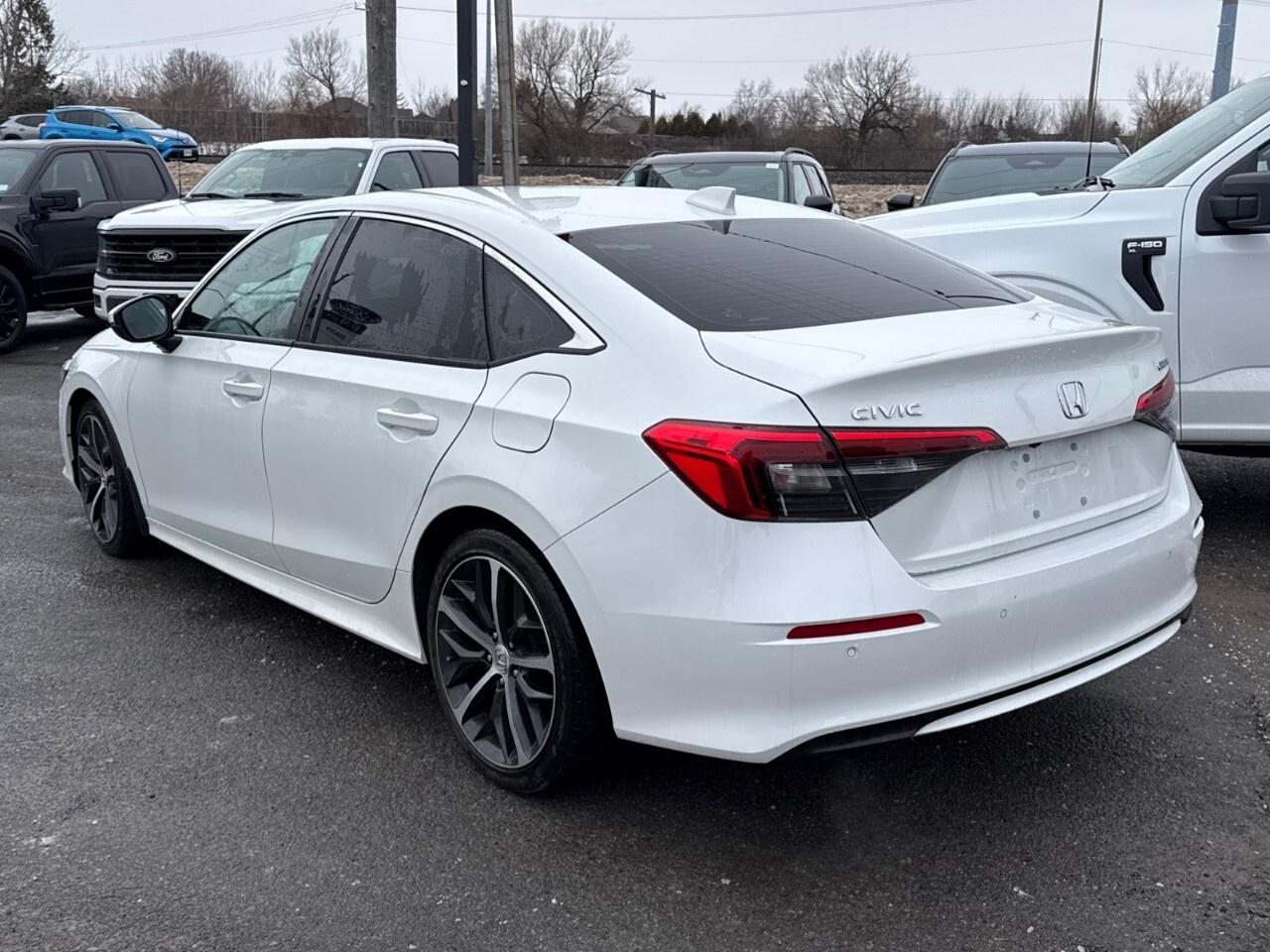 2022 Honda Civic Sedan TOURING   SUNROOF   LEATHER Photo