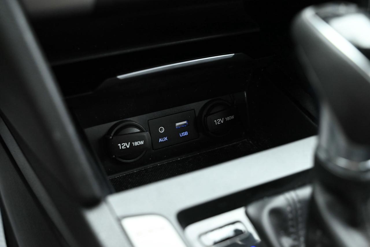 2017 Hyundai Elantra LE Photo