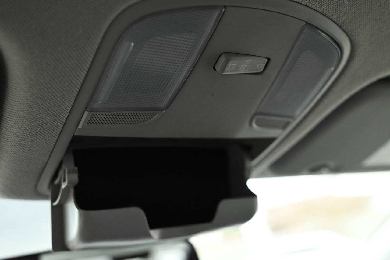 2017 Hyundai Elantra LE Photo