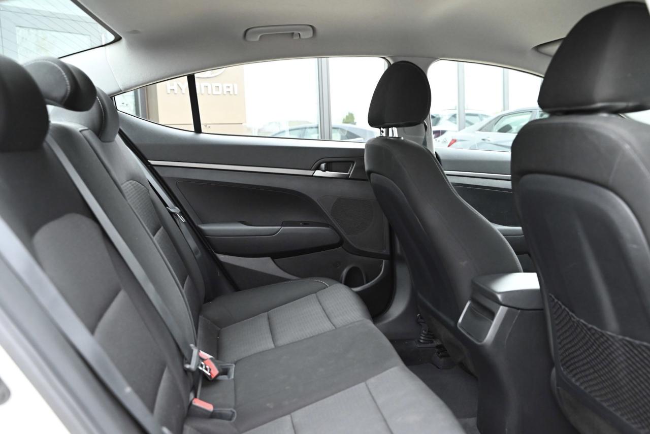 2017 Hyundai Elantra LE Photo