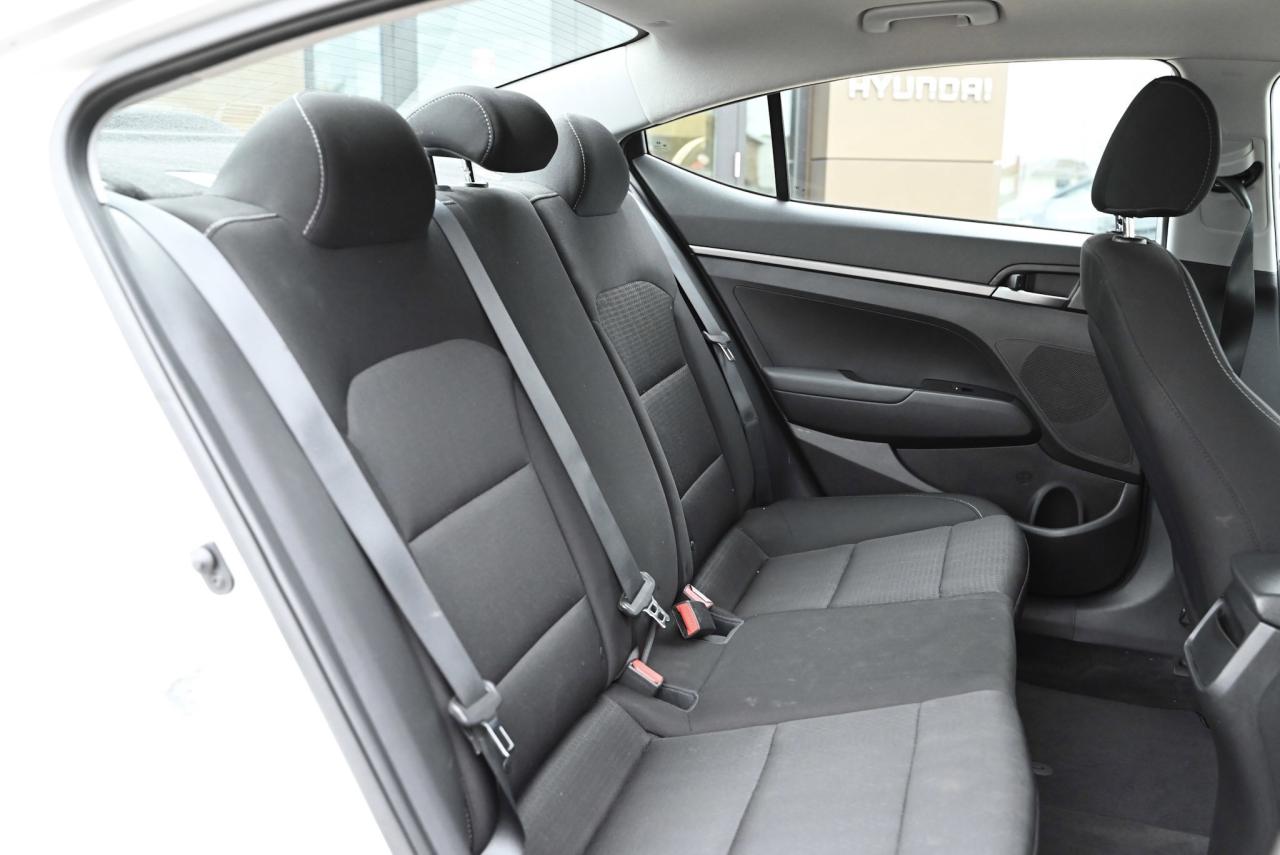 2017 Hyundai Elantra LE Photo