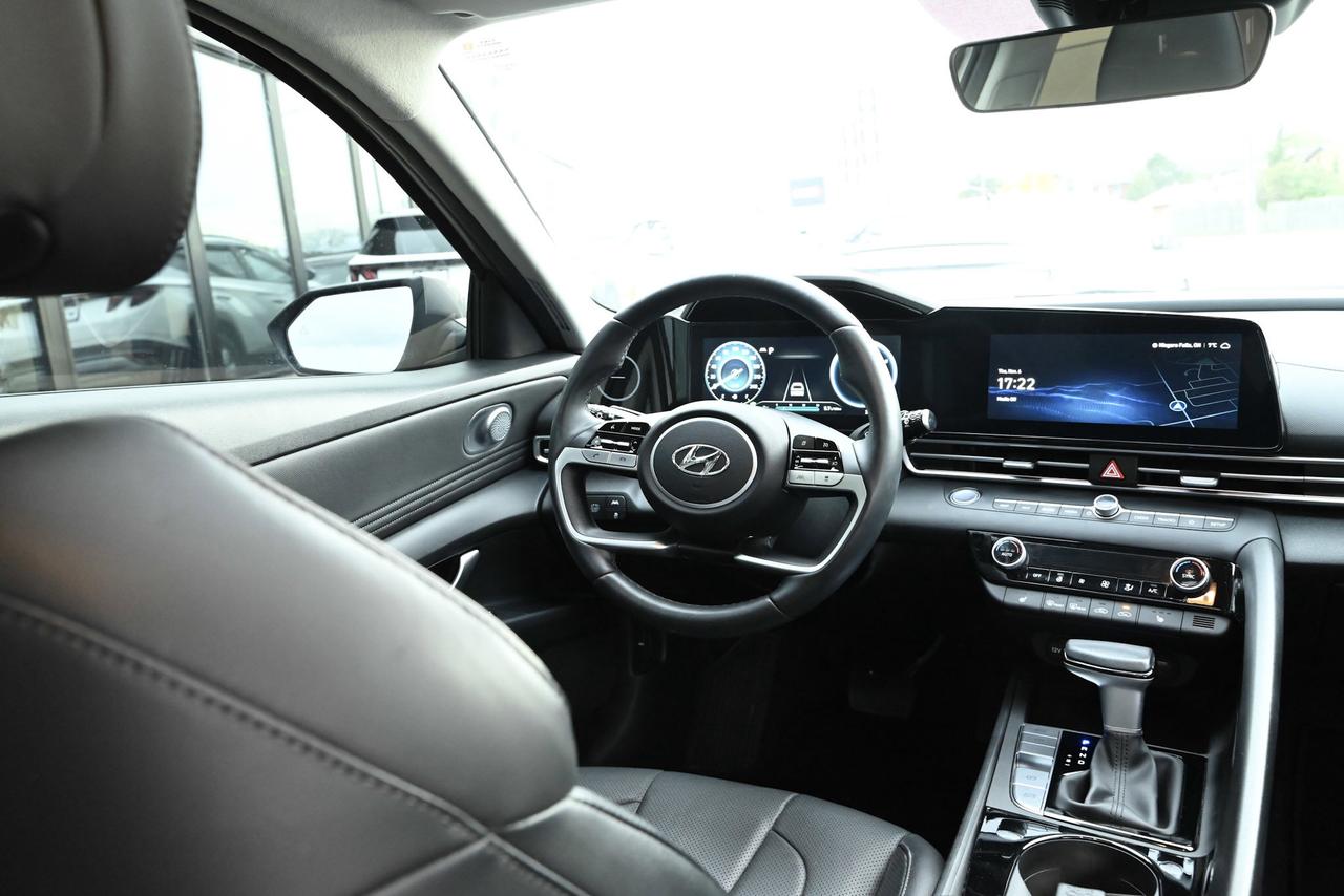 2023 Hyundai Elantra Hybrid Luxury Photo