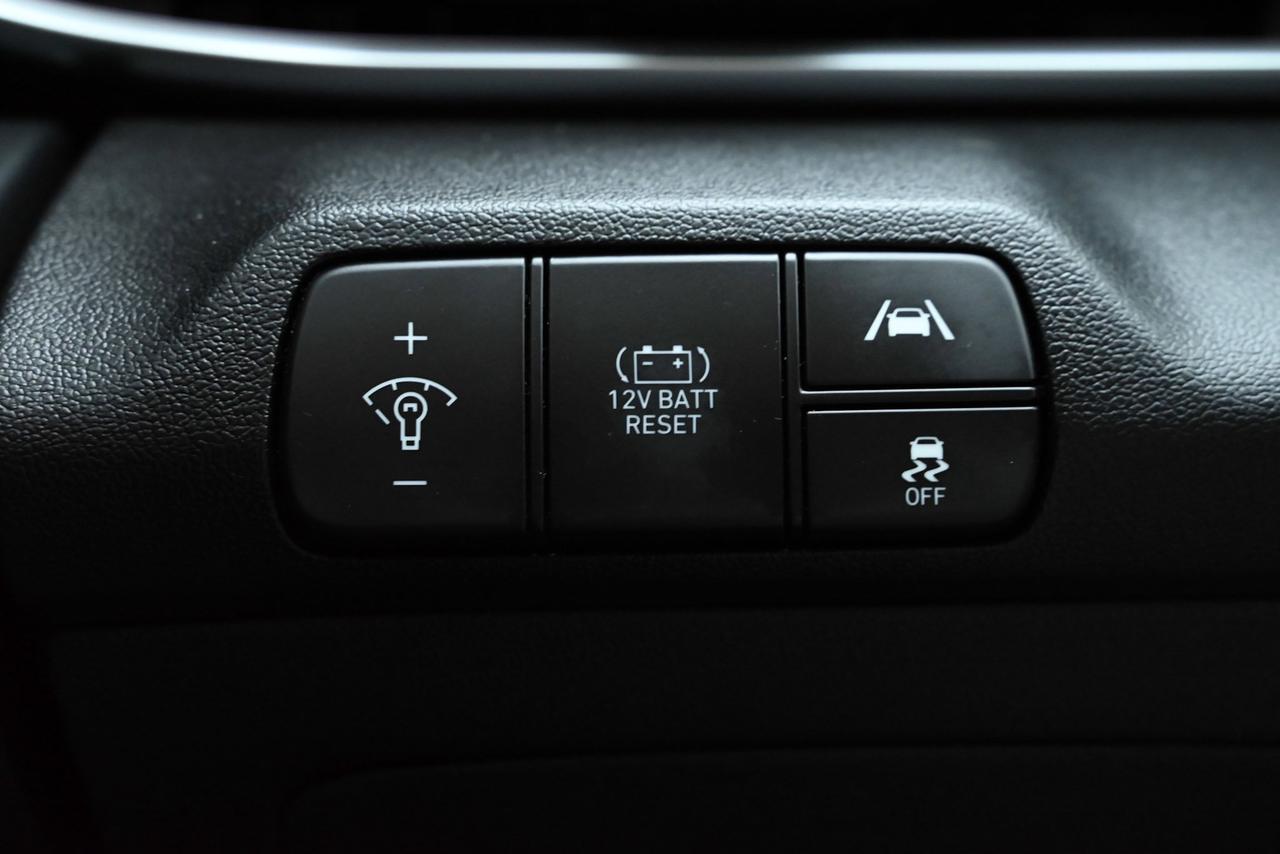 2023 Hyundai Elantra Hybrid Luxury Photo