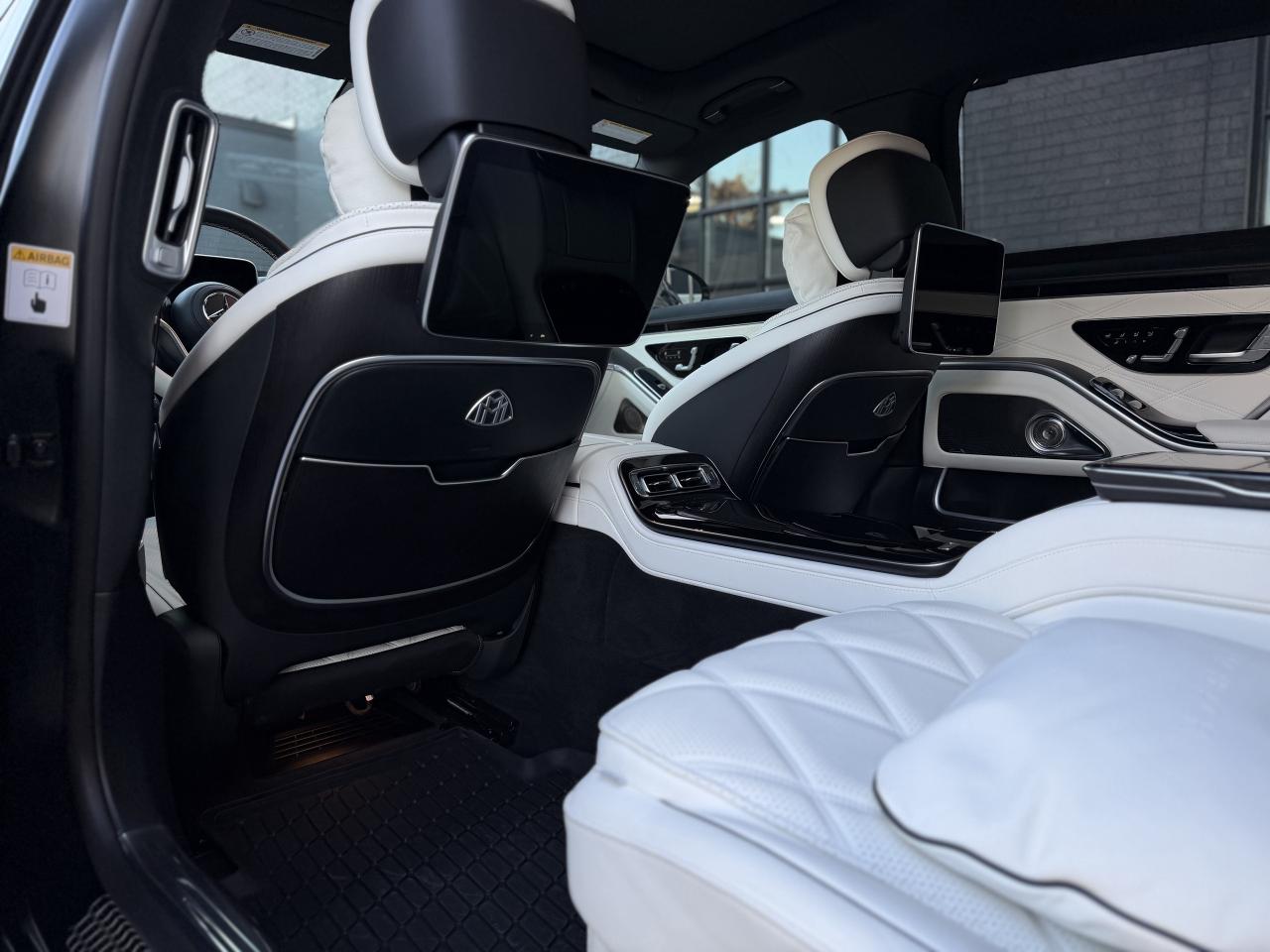 2022 Mercedes-Benz S-Class Maybach S 580 4MATIC Sedan Photo