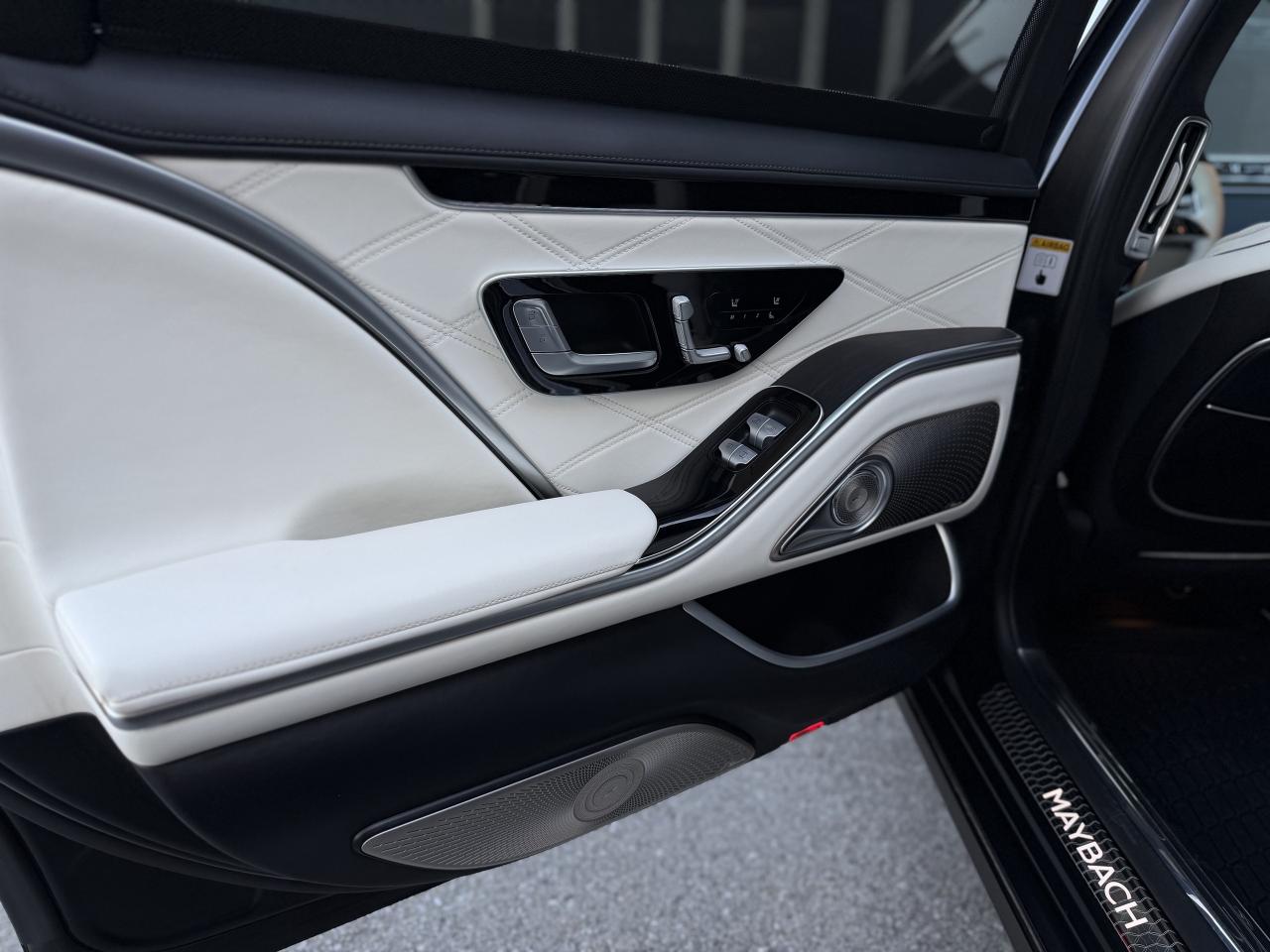 2022 Mercedes-Benz S-Class Maybach S 580 4MATIC Sedan Photo