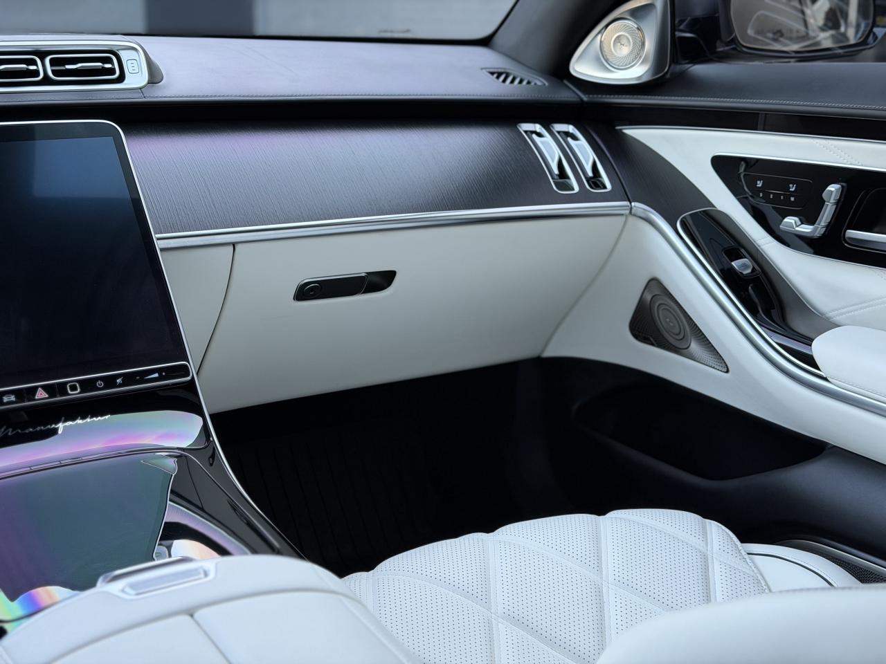 2022 Mercedes-Benz S-Class Maybach S 580 4MATIC Sedan Photo