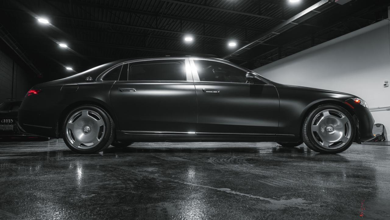 2022 Mercedes-Benz S-Class Maybach S 580 4MATIC Sedan Photo2