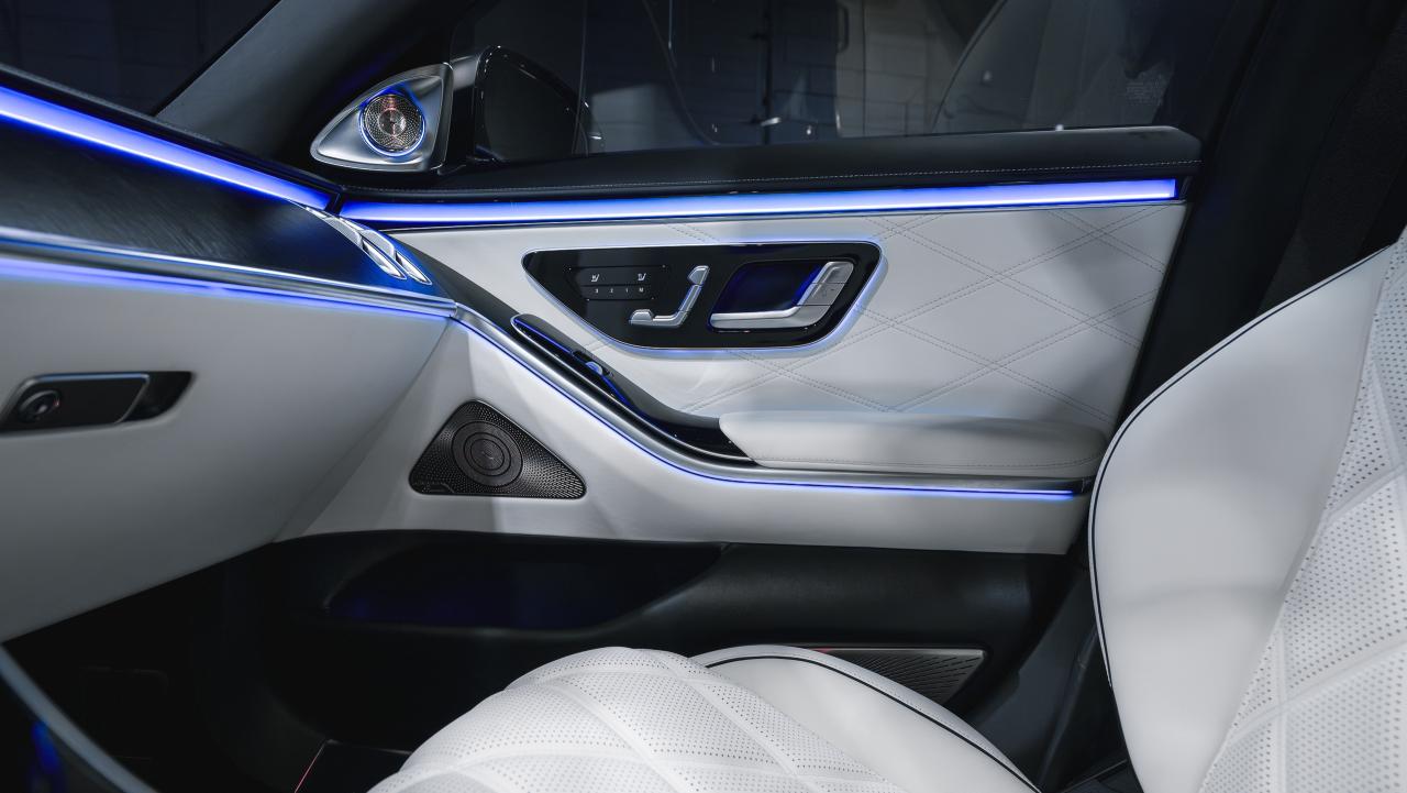 2022 Mercedes-Benz S-Class Maybach S 580 4MATIC Sedan Photo