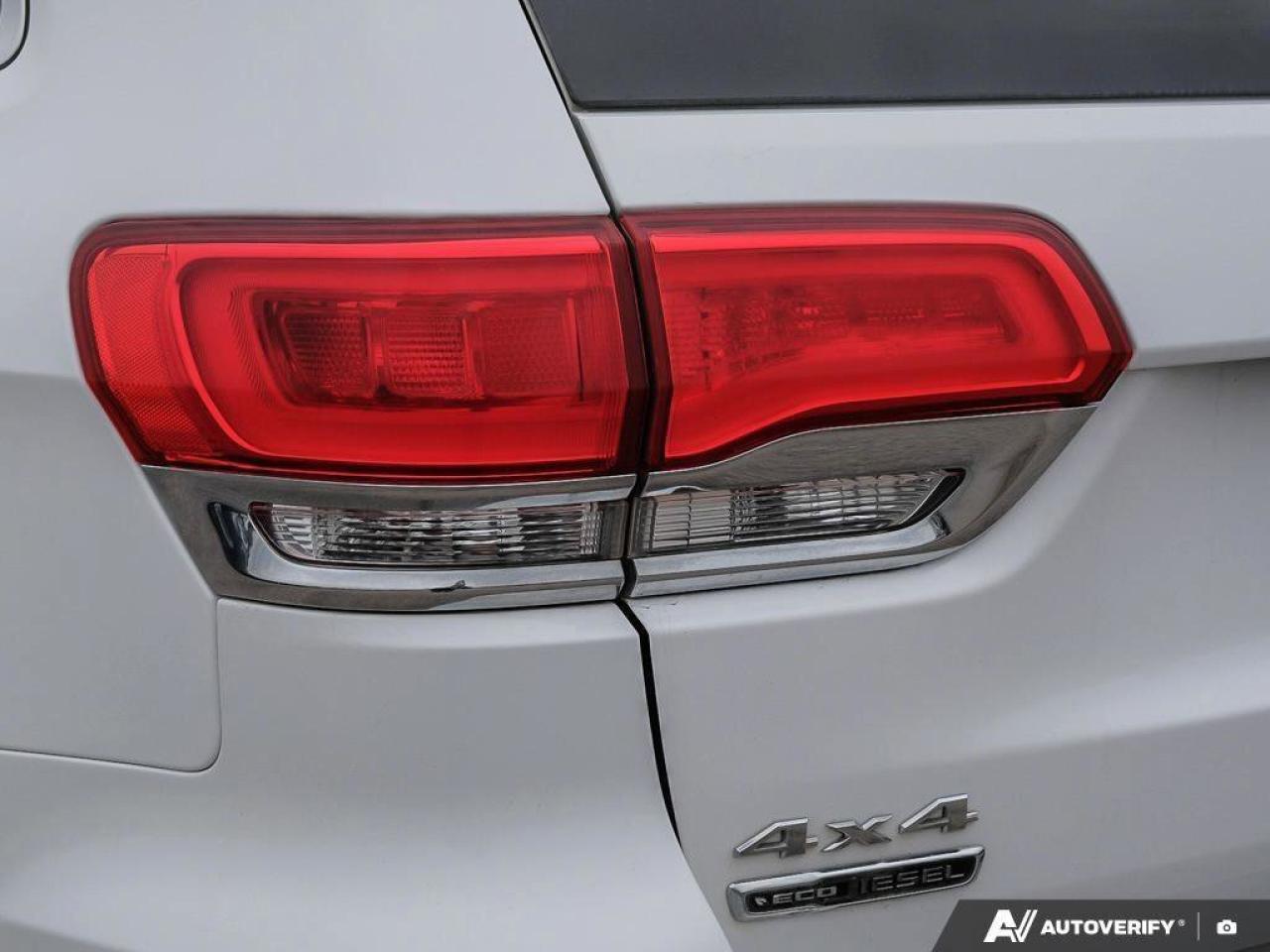 2014 Jeep Grand Cherokee SummitSUMMIT, ECODIESEL, 4X4, NAV, SUNROOF, LOADED Photo