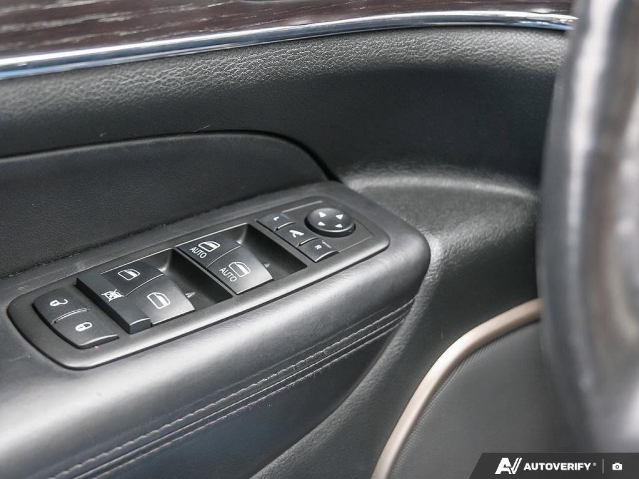 2014 Jeep Grand Cherokee SummitSUMMIT, ECODIESEL, 4X4, NAV, SUNROOF, LOADED Photo