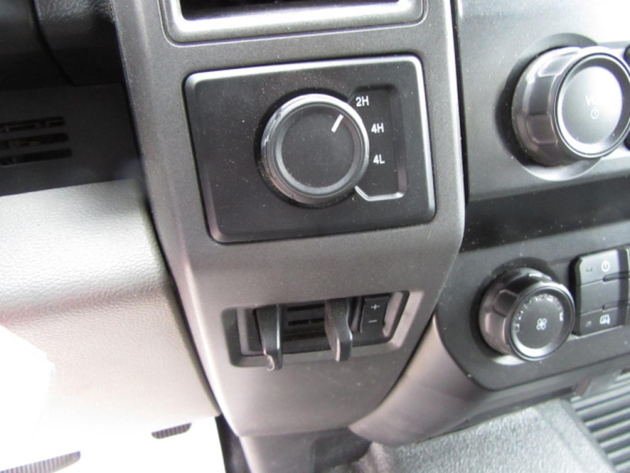 2020 Ford Super Duty F-550 DIESEL CREW 4X4 NEW SERVICE/UTILITY BODY & CRANE Photo