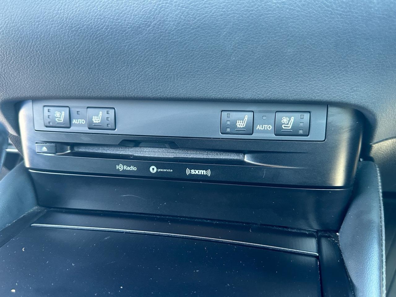 2020 Lexus ES ES 350 ~ ONE OWNER ~ NO ACCIDENTS ~ CERTIFIED Photo