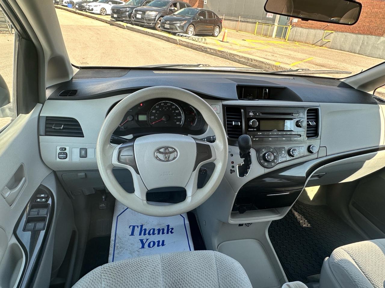 2012 Toyota Sienna LE ~ 4 CYLINDER ~ NO ACCIDENTS ~ CERTIFIED Photo4