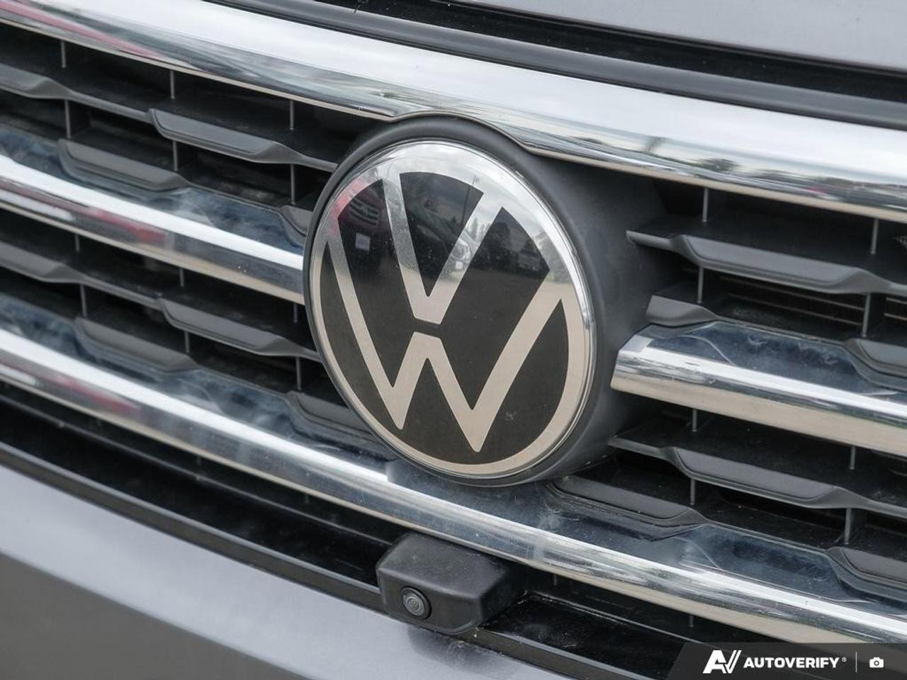 2021 Volkswagen Atlas ExeclineONE-OWNER, ACCIDENT-FREE, NAV, SUNROOF, HT Photo