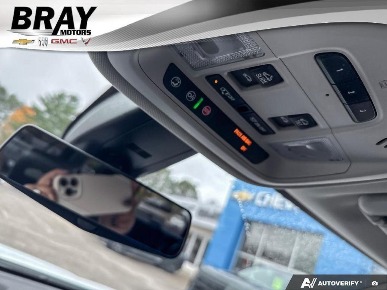 2020 Chevrolet Traverse High Country   LOADED. DUAL SUNROOF. CERTIFIED. Photo