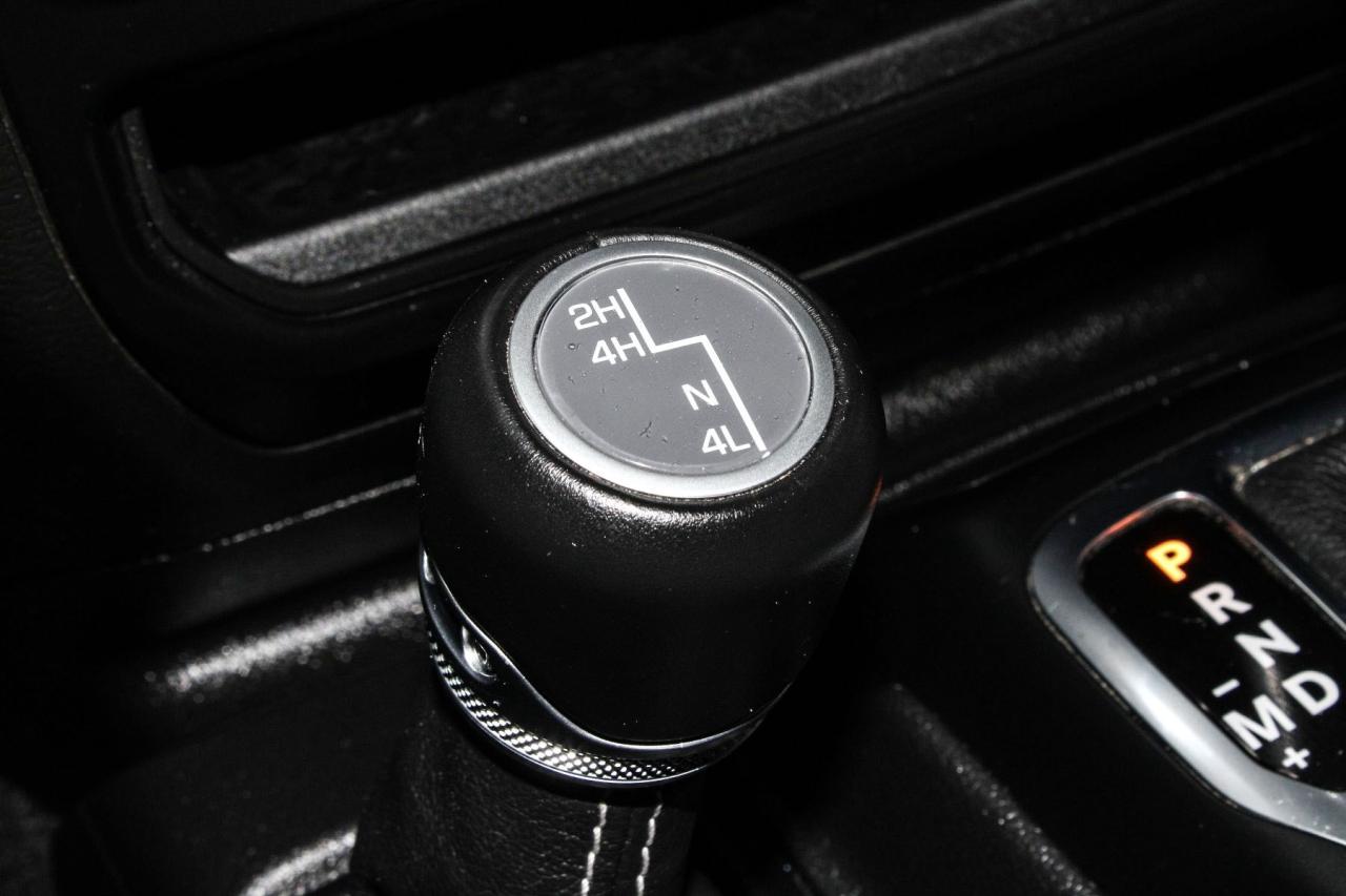 2021 Jeep Gladiator Overland 4x4  Gps SiriusXM HtdSeats BkpCam Photo