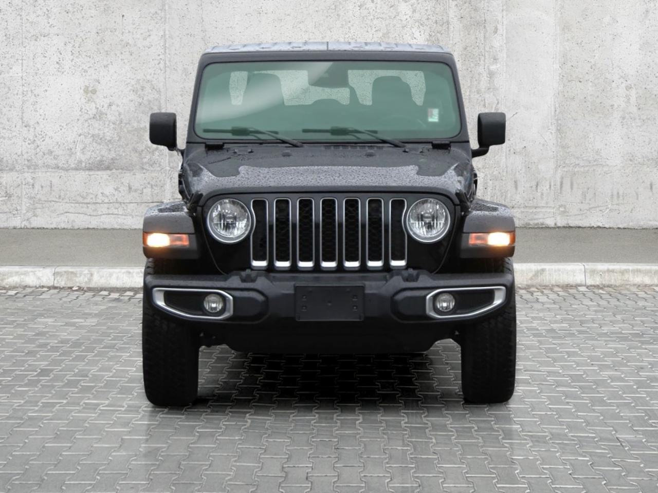 2021 Jeep Gladiator Overland 4x4  Gps SiriusXM HtdSeats BkpCam Photo