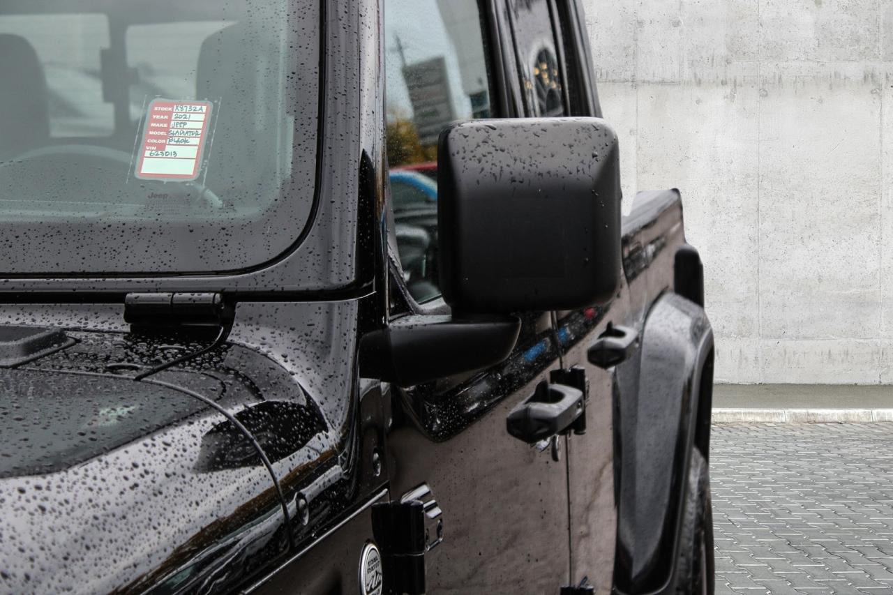 2021 Jeep Gladiator Overland 4x4  Gps SiriusXM HtdSeats BkpCam Photo