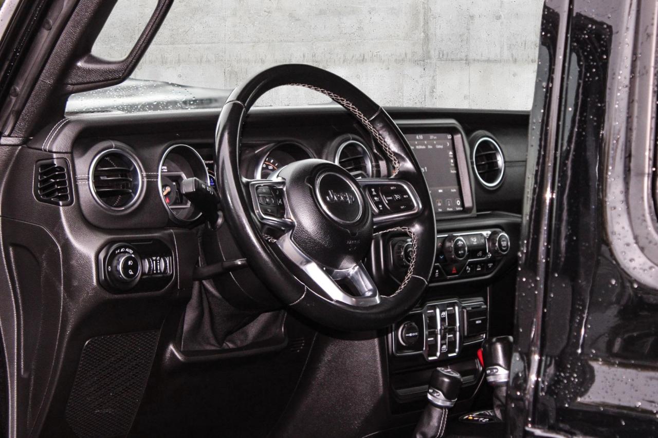 2021 Jeep Gladiator Overland 4x4  Gps SiriusXM HtdSeats BkpCam Photo