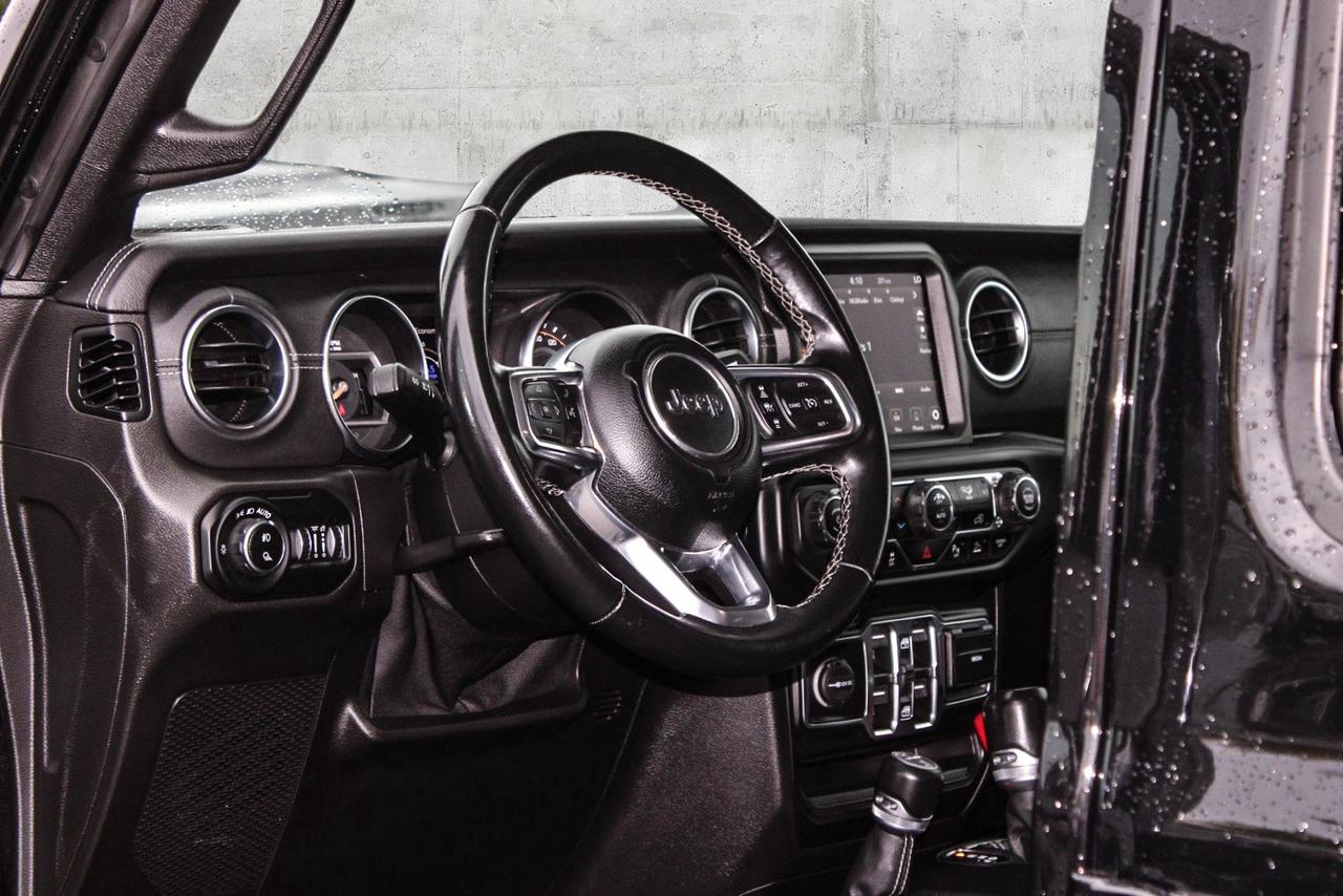 2021 Jeep Gladiator Overland 4x4  Gps SiriusXM HtdSeats BkpCam Photo