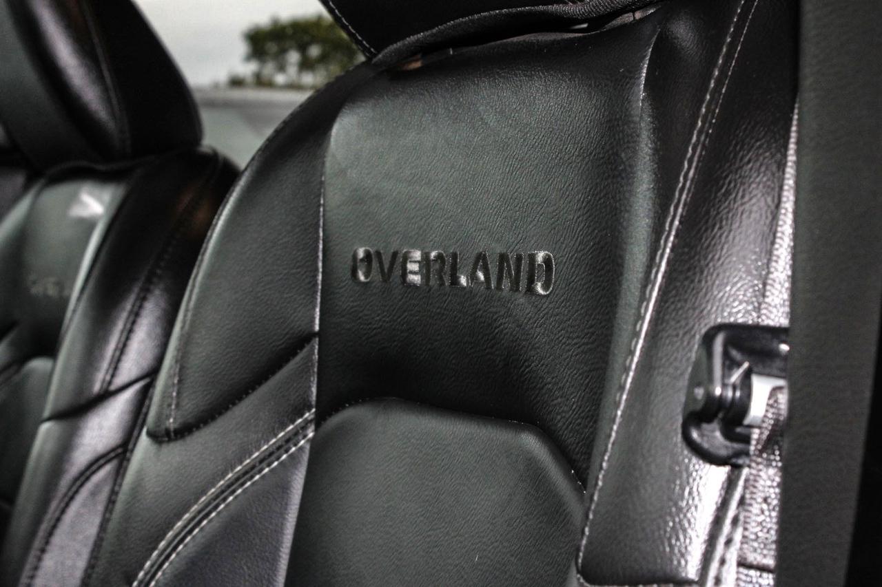 2021 Jeep Gladiator Overland 4x4  Gps SiriusXM HtdSeats BkpCam Photo