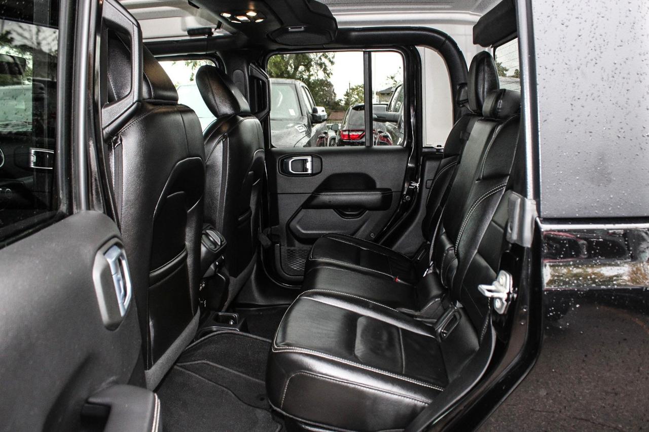 2021 Jeep Gladiator Overland 4x4  Gps SiriusXM HtdSeats BkpCam Photo