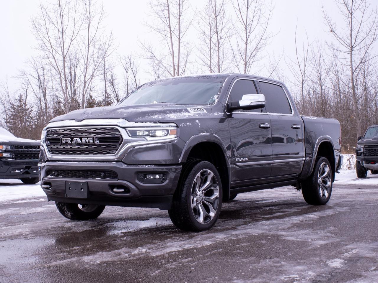 2020 RAM 1500 Limited - Wireless Charging Pad Photo3