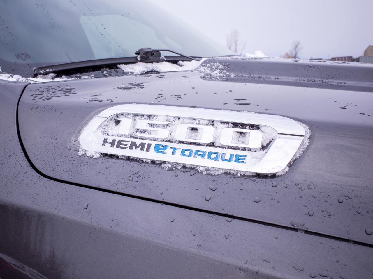 2020 RAM 1500 Limited - Wireless Charging Pad Photo