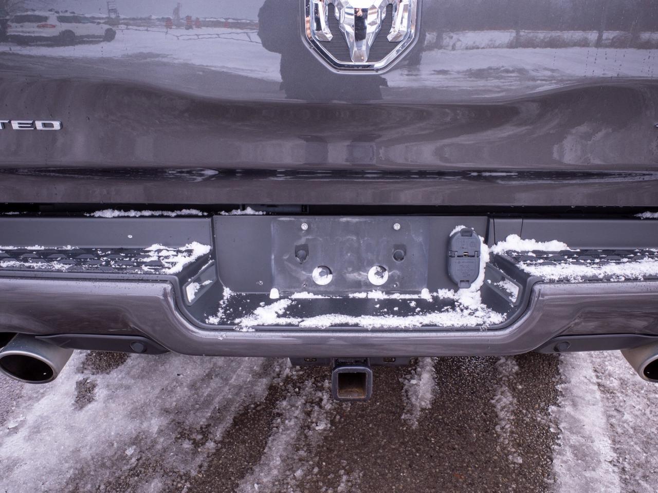 2020 RAM 1500 Limited - Wireless Charging Pad Photo