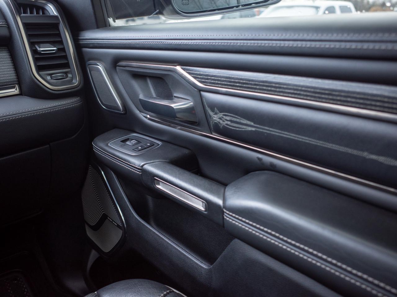 2020 RAM 1500 Limited - Wireless Charging Pad Photo