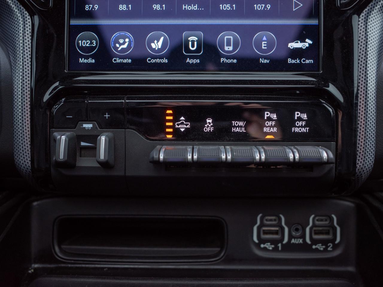 2020 RAM 1500 Limited - Wireless Charging Pad Photo