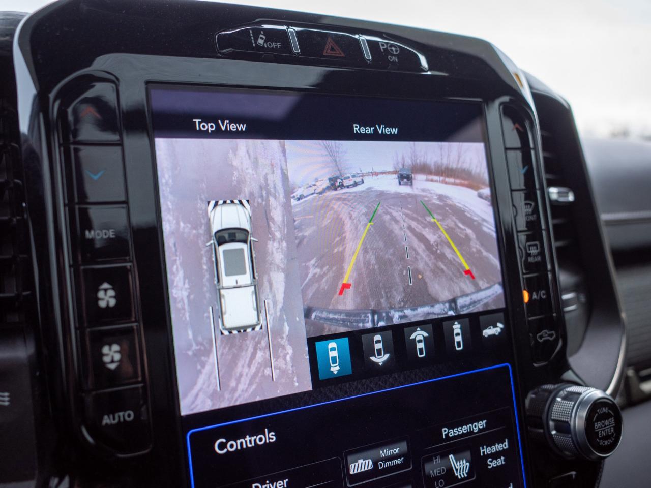 2020 RAM 1500 Limited - Wireless Charging Pad Photo