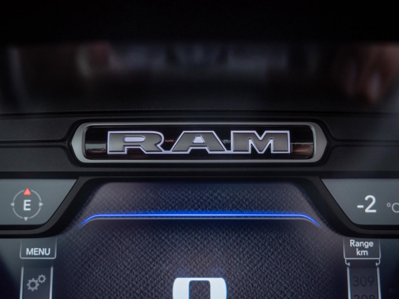 2020 RAM 1500 Limited - Wireless Charging Pad Photo
