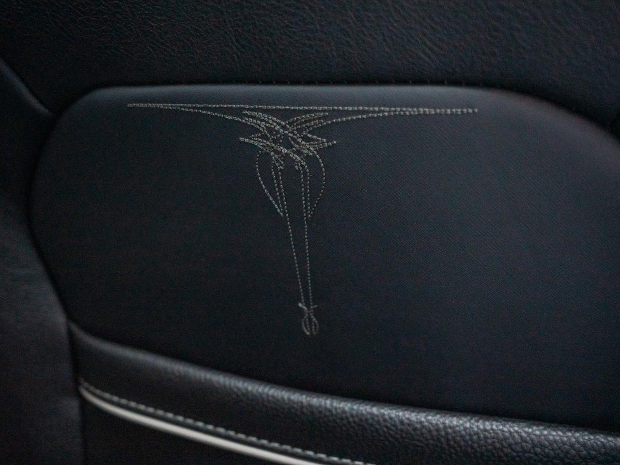 2020 RAM 1500 Limited - Wireless Charging Pad Photo