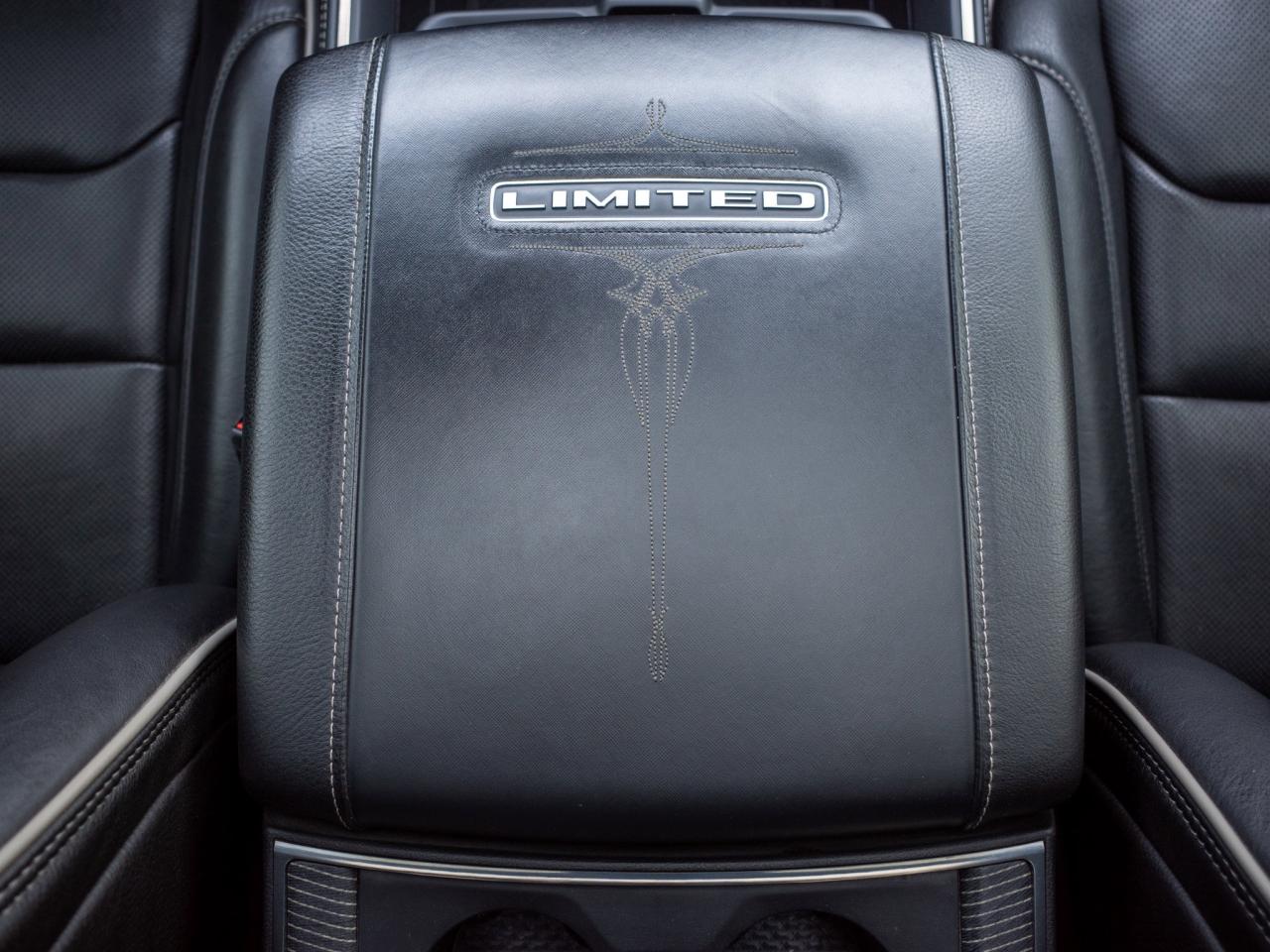 2020 RAM 1500 Limited - Wireless Charging Pad Photo