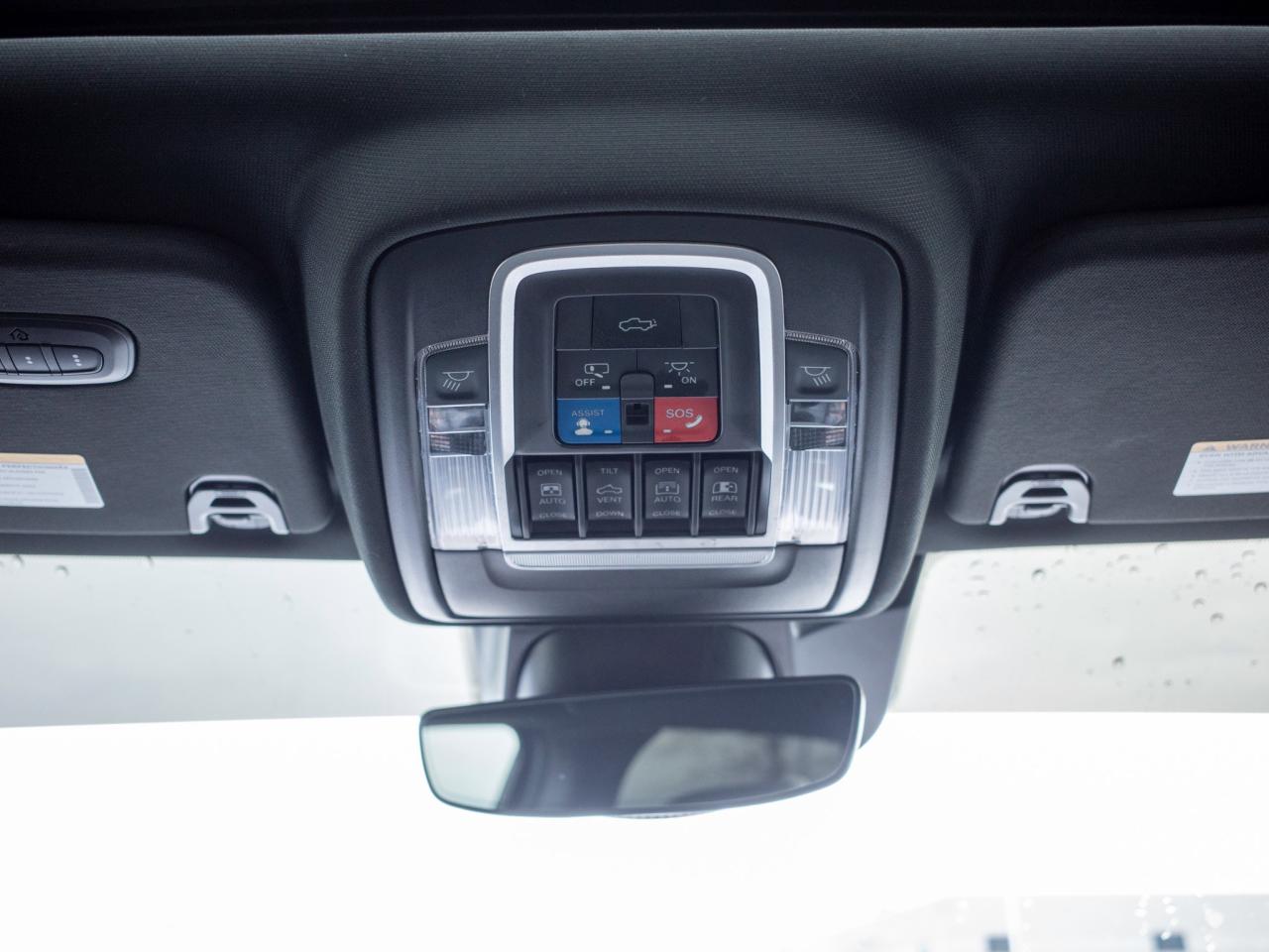 2020 RAM 1500 Limited - Wireless Charging Pad Photo