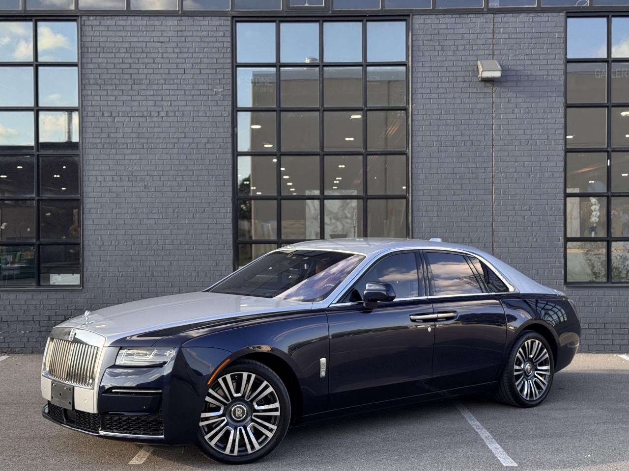 2022 Rolls-Royce Ghost Sedan Photo0