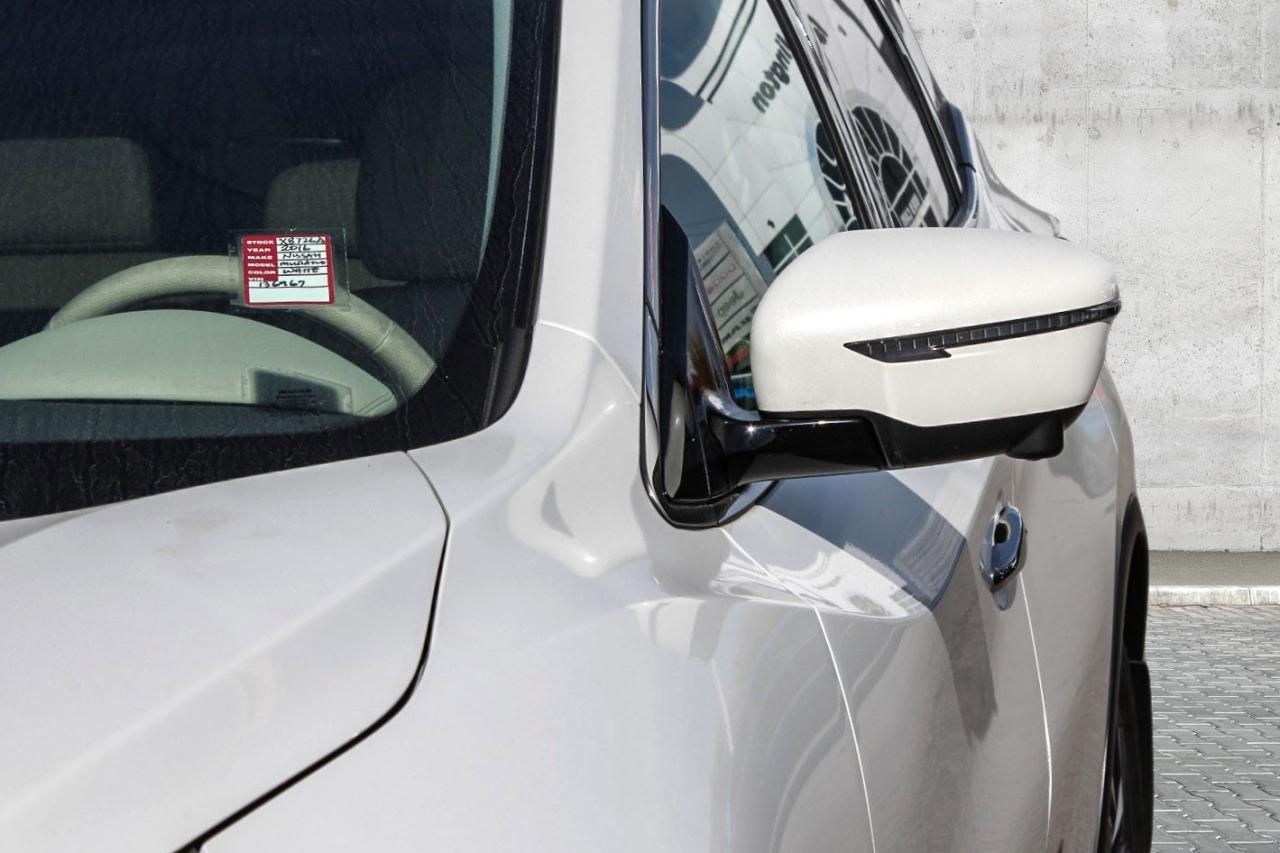 2016 Nissan Murano AWD SL  BkpCam Gps SiriusXM HtdSeats Photo