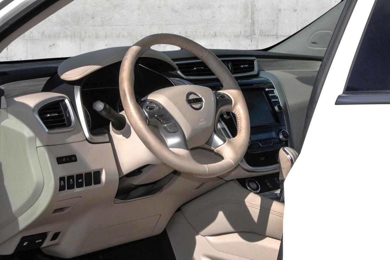 2016 Nissan Murano AWD SL  BkpCam Gps SiriusXM HtdSeats Photo