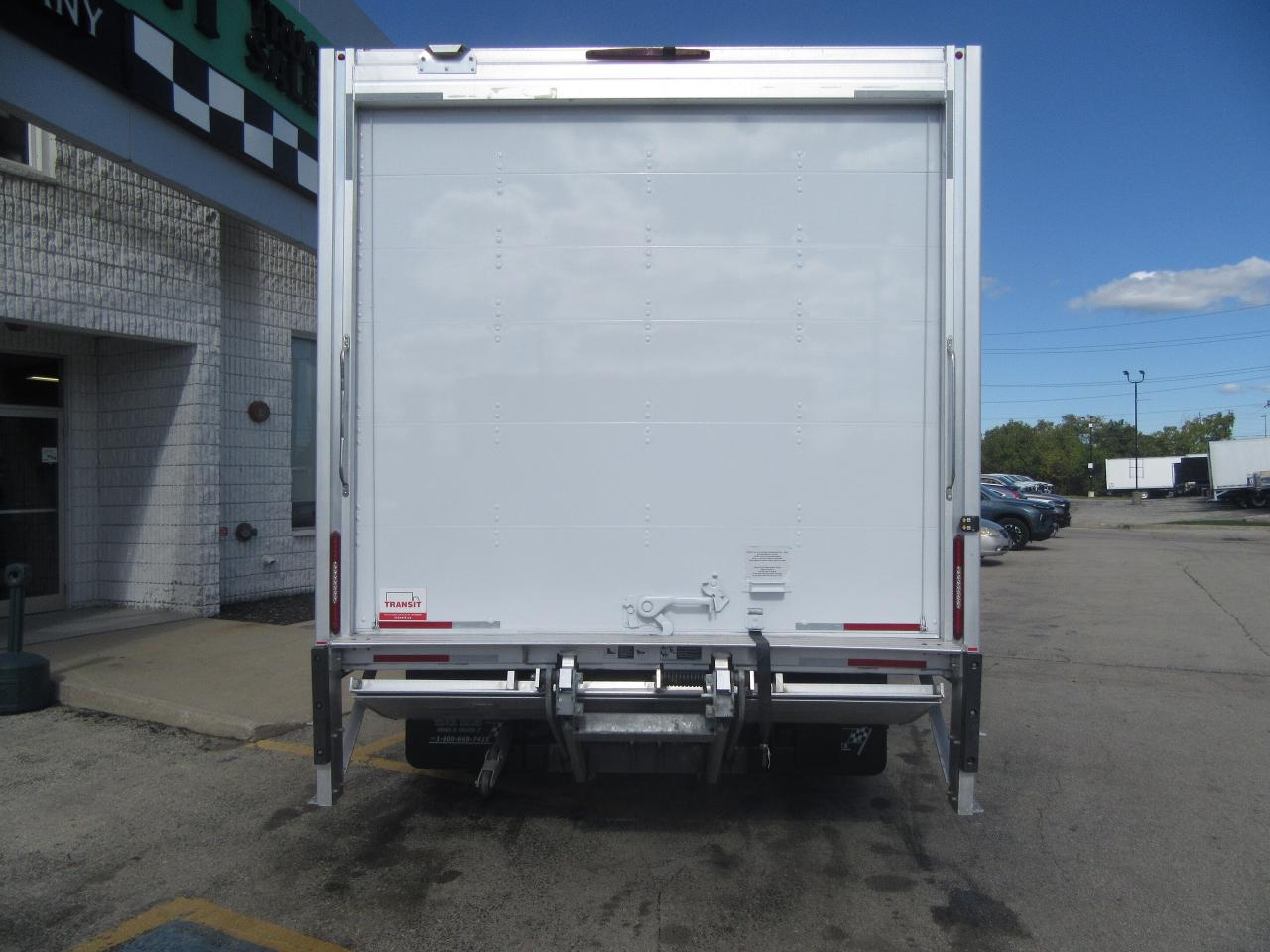 2024 Ford E-450 16FT ALUMINUM HIGH BOX CUBE WITH POWER LIFTGATE Photo3