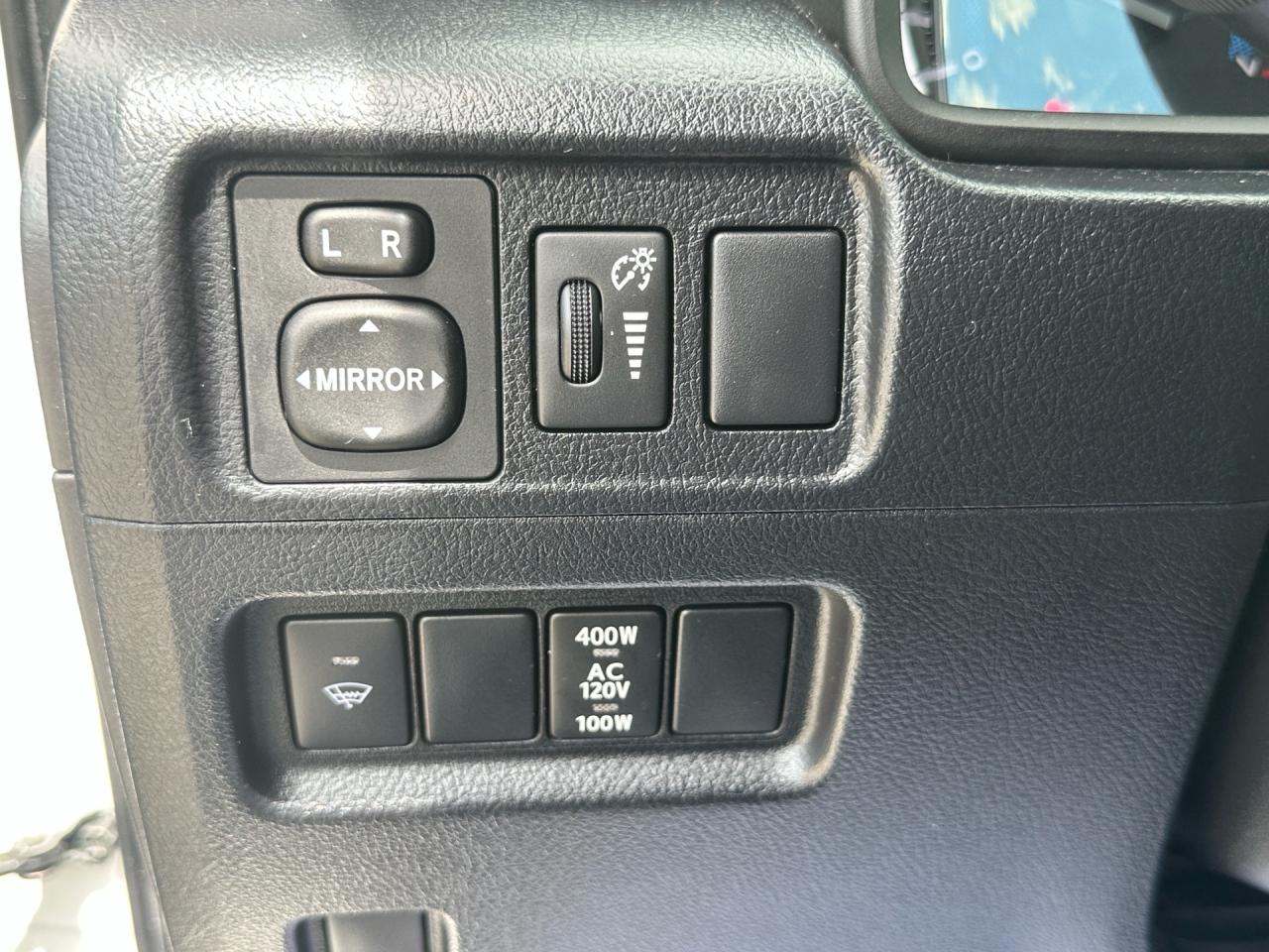 2016 Toyota 4Runner 4WD ~ SR5 ~ 7 PASSENGER ~ LEATHER ~ SUNROOF Photo